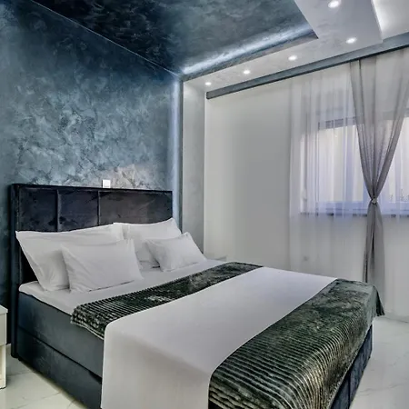 게스트하우스 White Pool Apartmens