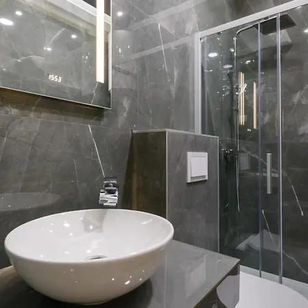 게스트하우스 White Pool Apartmens 풀라