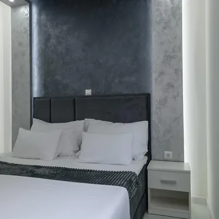게스트하우스 White Pool Apartmens 3*