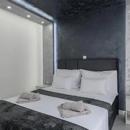 White Pool Apartmens 3*