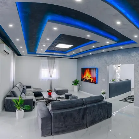 White Pool Apartmens 게스트하우스
